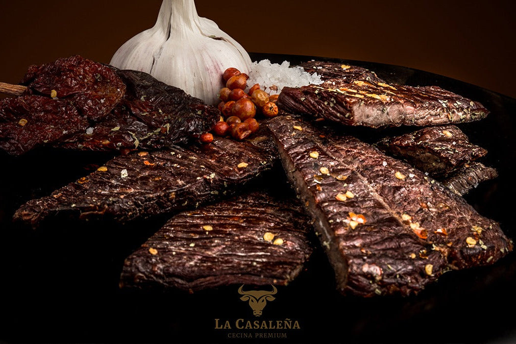 Cecina ahumada de corte grueso. Sabor original